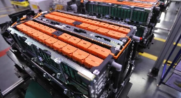 超快充固态电池首次装车 多只概念股获外资大手笔加仓