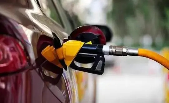 油价每升超10元意味着什么？2022油价走势还有上涨可能吗？